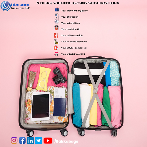 Are you an avid traveler? Here're 8 things you need to carry with you when traveling.